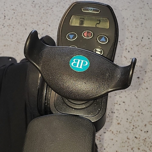  Quantum Q6 Edge Controller W Wrist Support