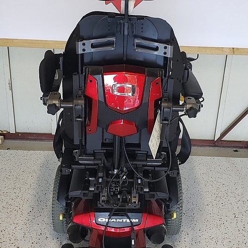  Quantum Q6 Edge Rear